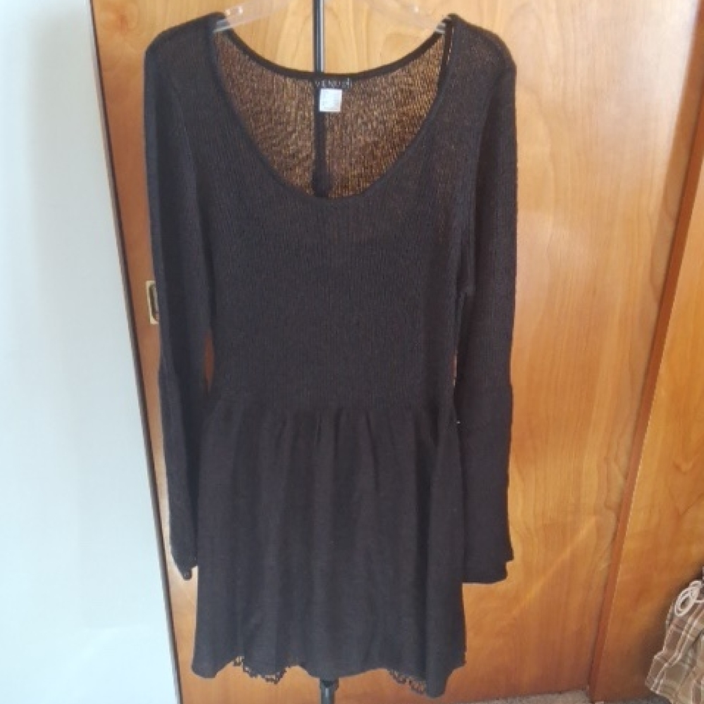 VENUS Black Long Sleeve Dress
